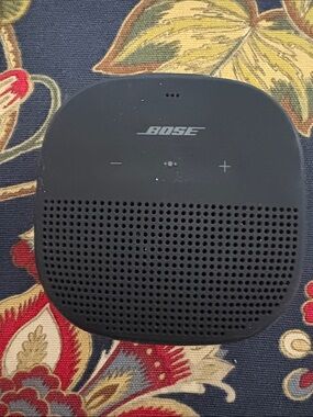 Bose Black Compact Portable Bluetooth Speaker